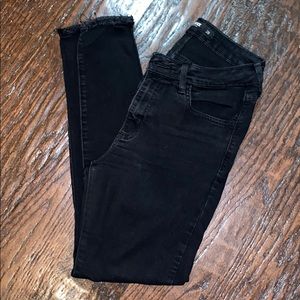 Just Black Detailed Jeans!